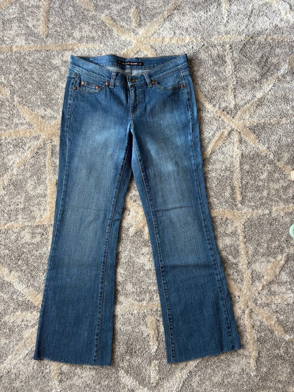 DKNY jeans Times Square Flare cut off regular wash women's size 30
